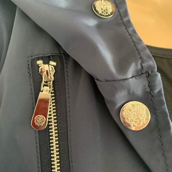 VINCE CAMUTO, spring weatherproof coat - Picture 7 of 11